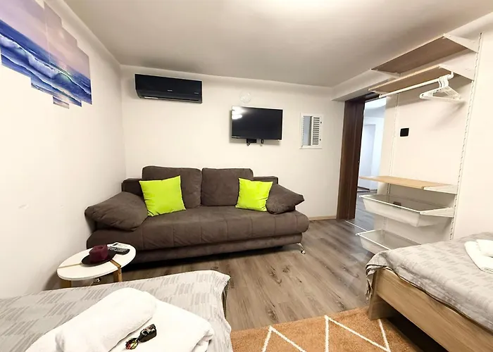 Center Of Apartment *